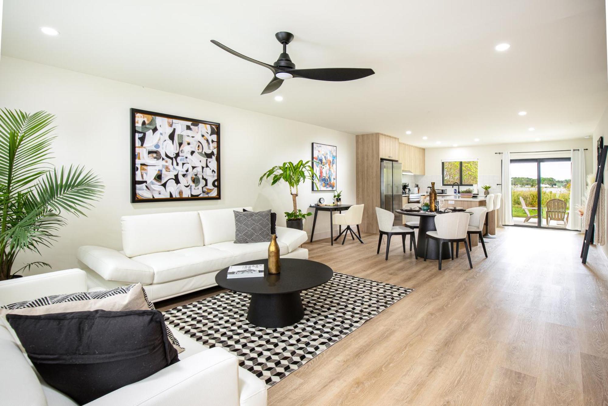 Black Vanilla - Stylish Symphony 3Miles Downtown North North Naples Exteriör bild