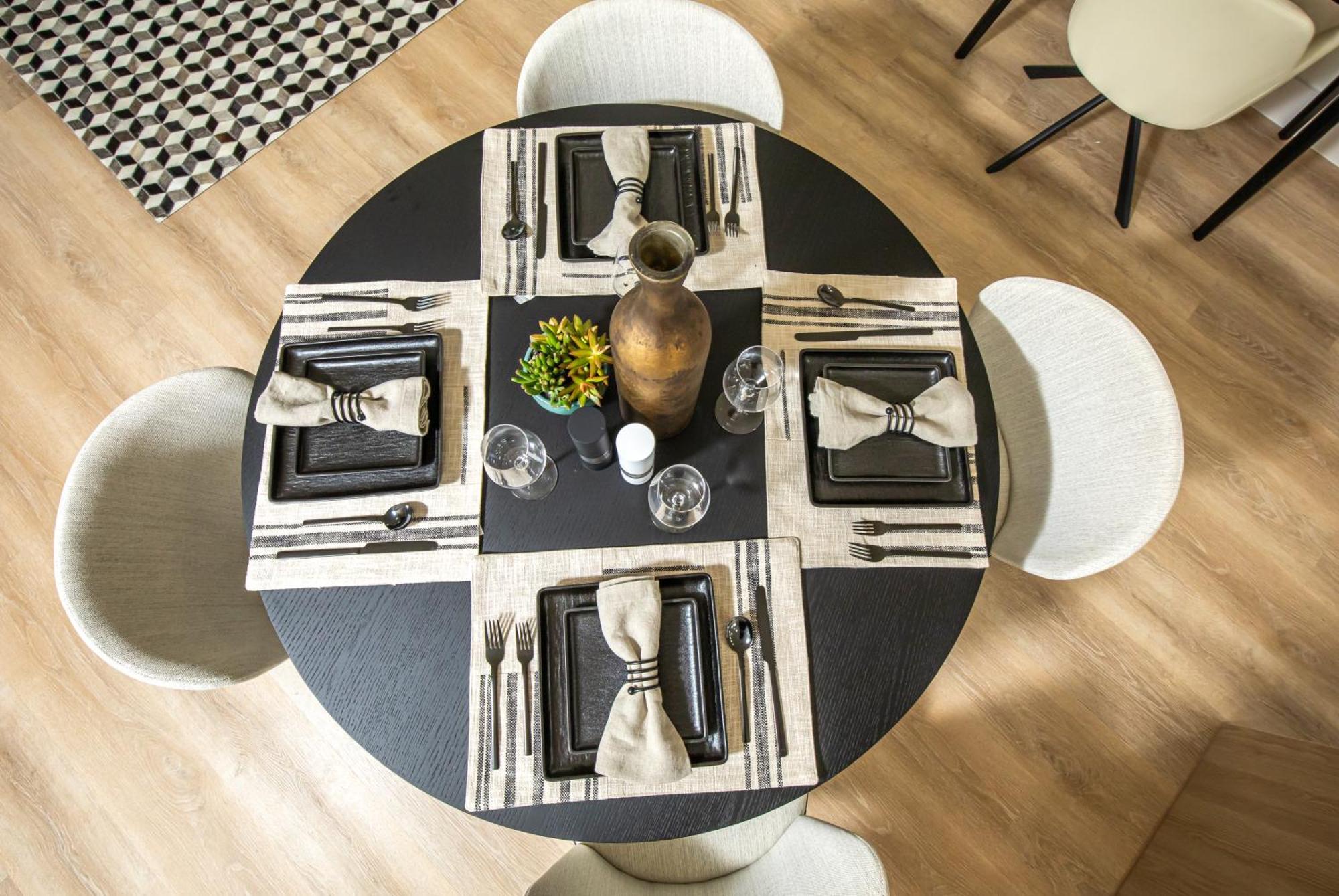 Black Vanilla - Stylish Symphony 3Miles Downtown North North Naples Exteriör bild
