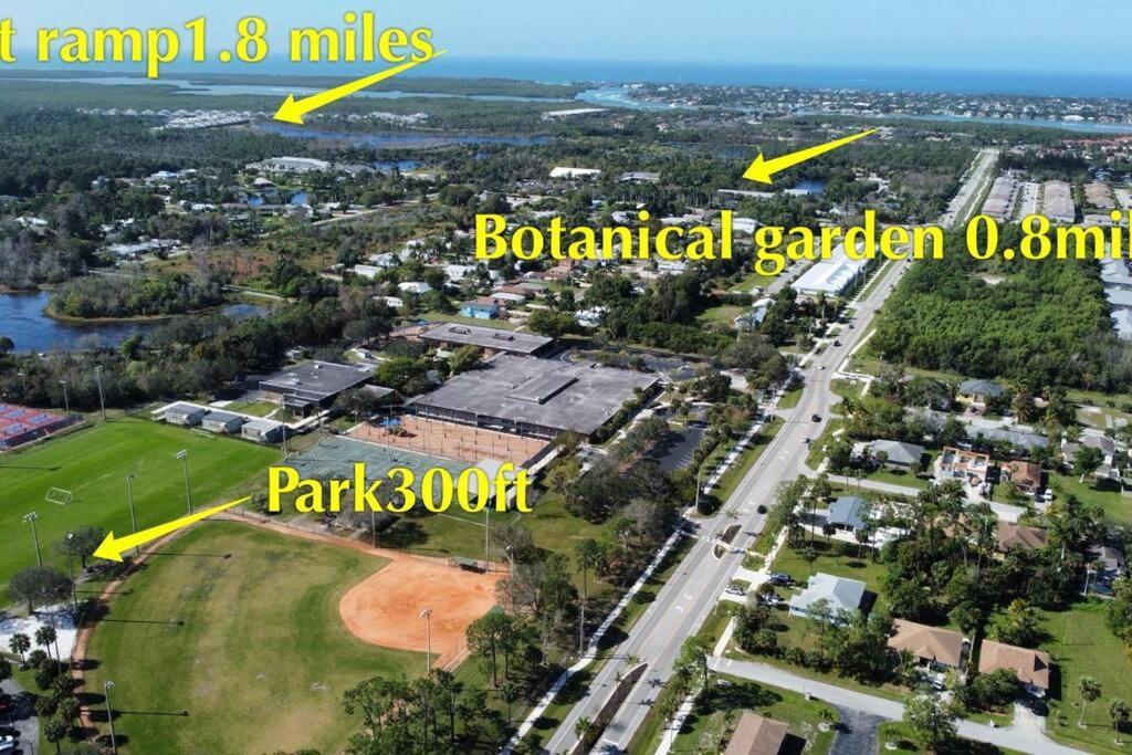Black Vanilla - Stylish Symphony 3Miles Downtown North North Naples Exteriör bild