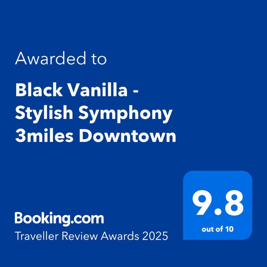 Black Vanilla - Stylish Symphony 3Miles Downtown North North Naples Exteriör bild